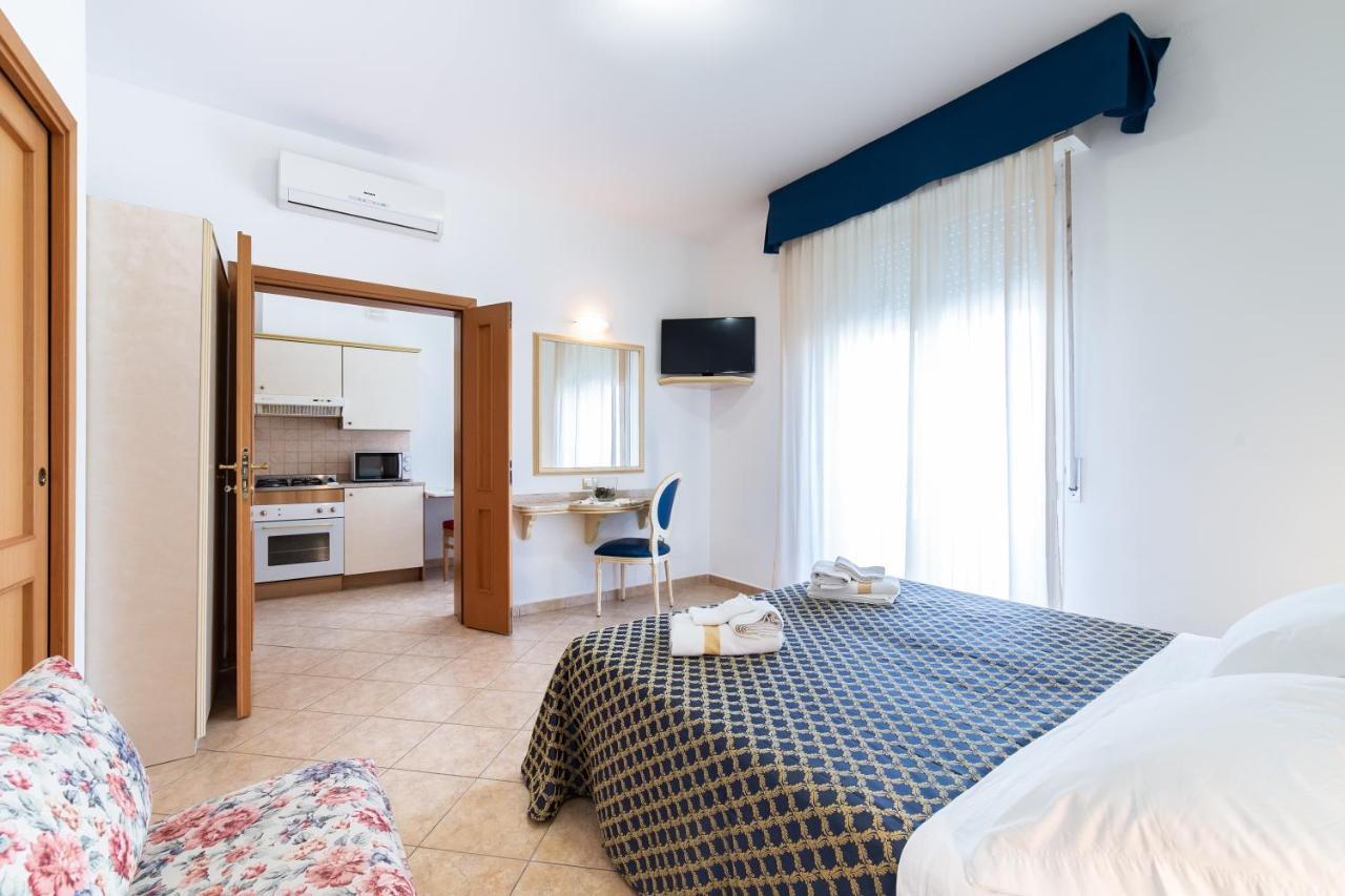 Aparthotel Residenza Melucci Rimini Esterno foto