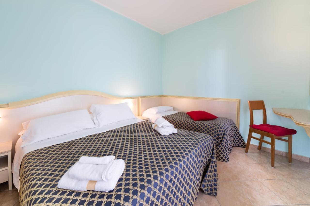Aparthotel Residenza Melucci Rimini Esterno foto