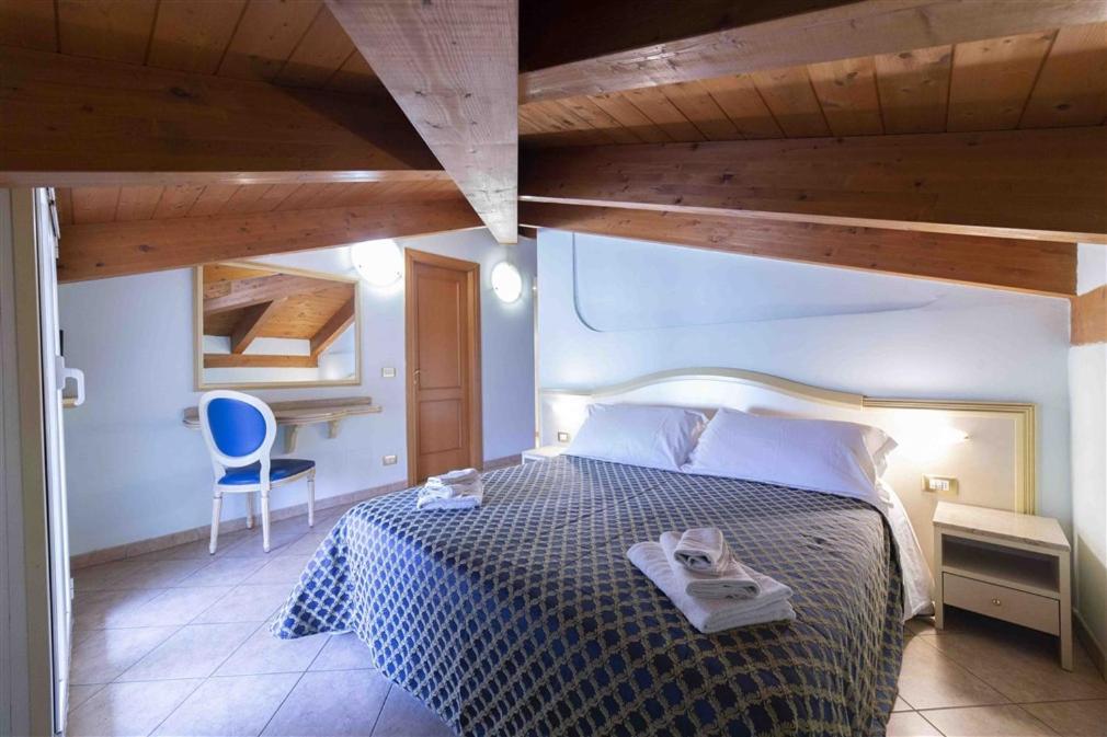 Aparthotel Residenza Melucci Rimini Camera foto