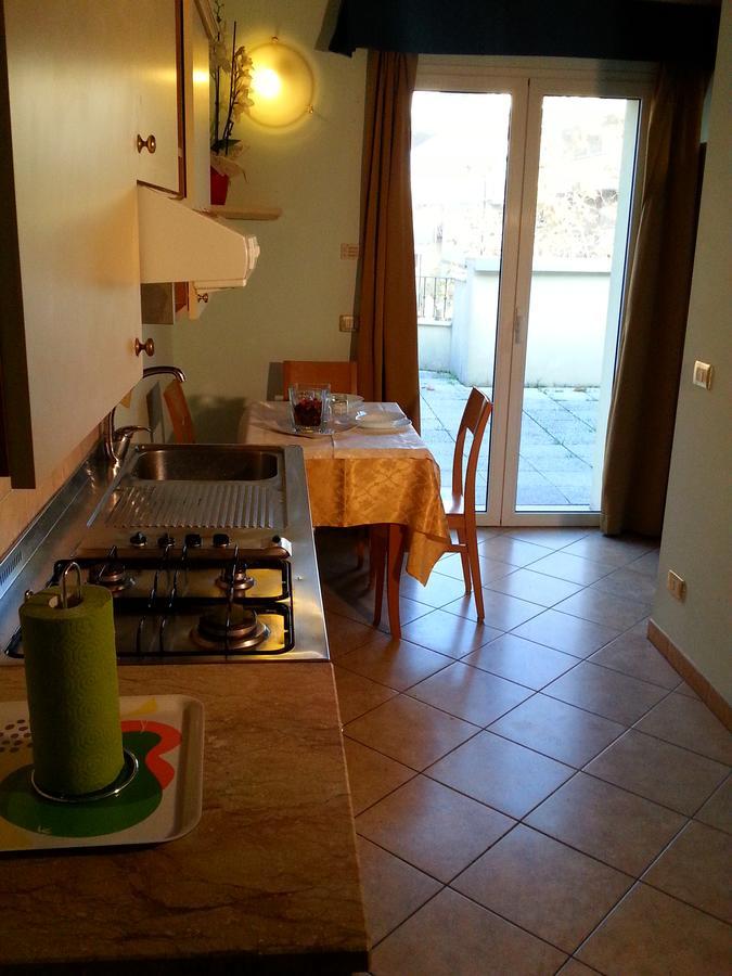 Aparthotel Residenza Melucci Rimini Esterno foto