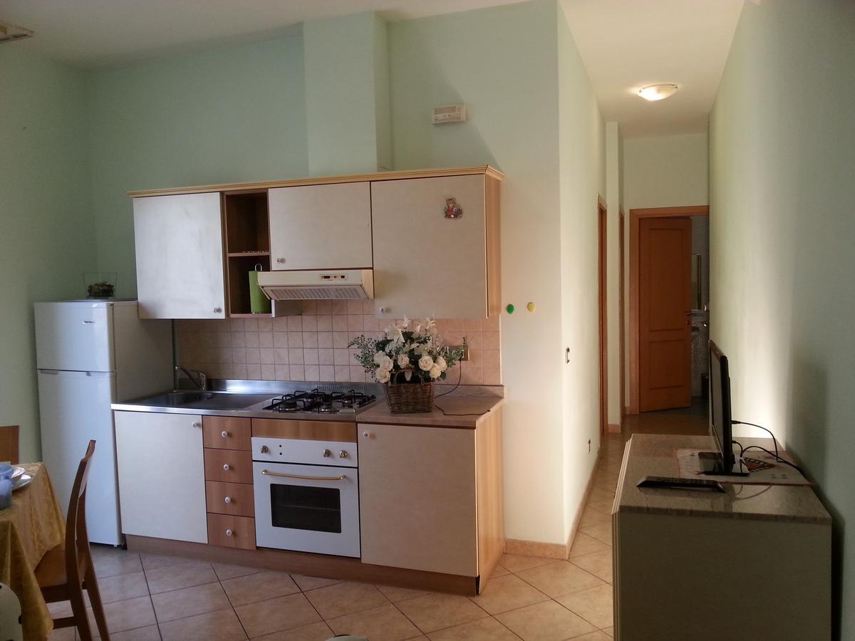 Aparthotel Residenza Melucci Rimini Esterno foto