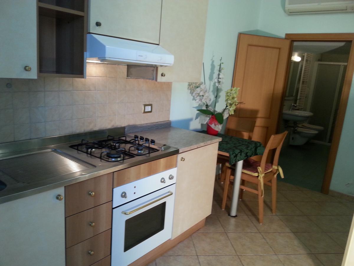 Aparthotel Residenza Melucci Rimini Esterno foto
