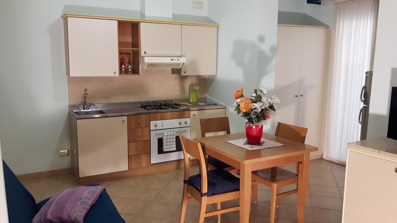 Aparthotel Residenza Melucci Rimini Esterno foto